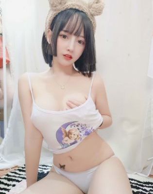 在野外被三个男人躁爽视频_高清电视剧观看