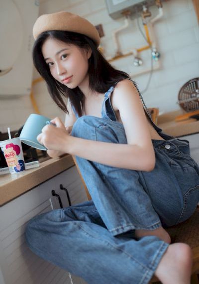 美女大片免费看10分钟_蓝光迅雷电影在线