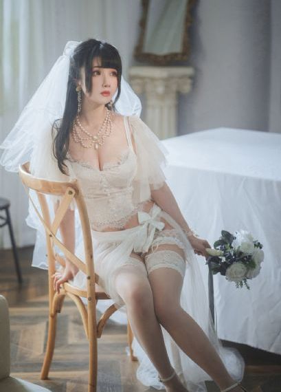 性玩弄护士人妻_BD国语在线观看