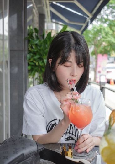 亚州AV综合日韩精品久久_BD英语高清迅雷在线观看