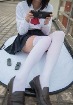 少妇高清精品毛片在线视频_720全集在线观看